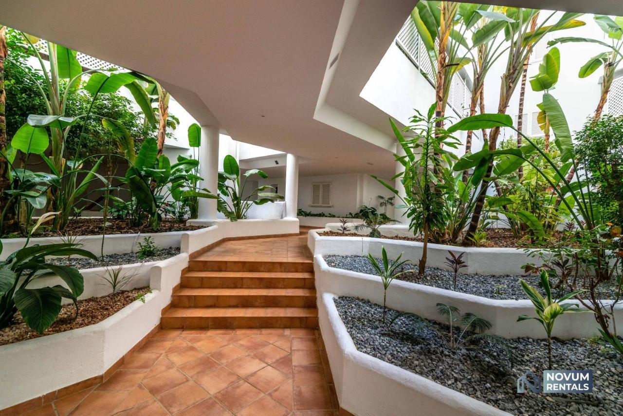 Puerto Banus Finest 2-Bdrm Apt - 50 Metres To Beach Marbella Exterior foto